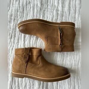UGG Josefene Cuff Suede Bootie in Tan Size 5.5 NEW